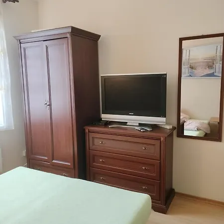 Goscinne Na Dworkowej * 格但斯克